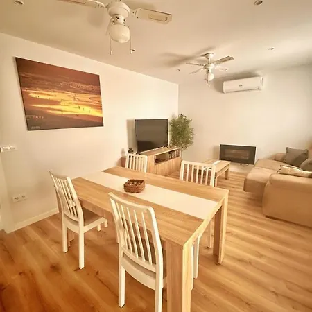Linoleum Room With Host * Vilanova i la Geltrú